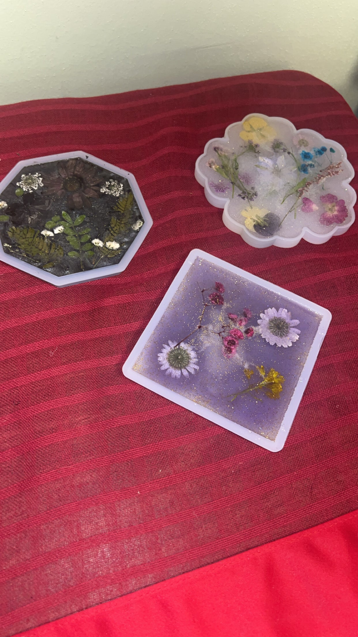 Epoxy Suncatcher Class with Kristina