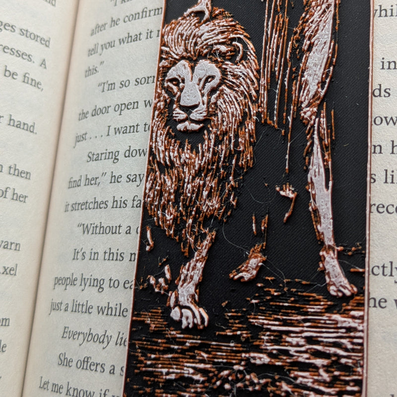 Strength Tarot Bookmark | Classic Edition